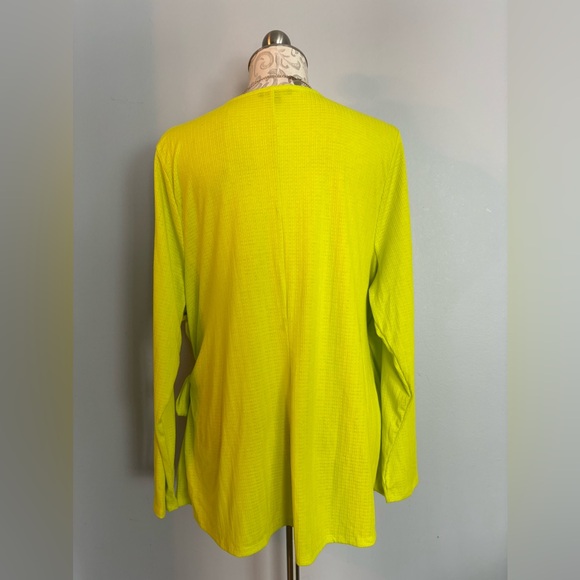 Lane Bryant Lime Green Top Size 22/24 - Picture 4 of 5